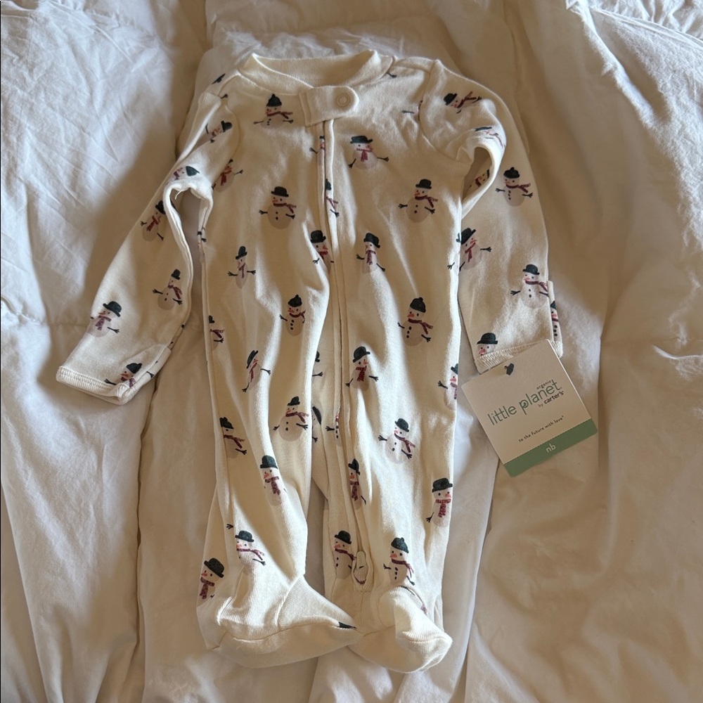Carter's Little Planet organic snowman footie pajamas NWT